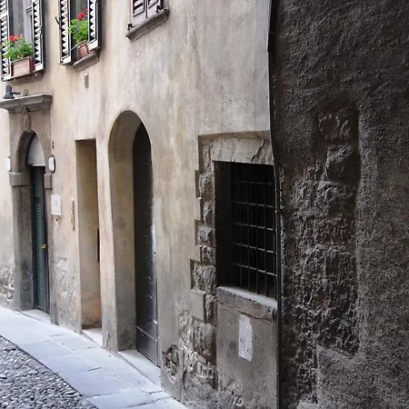 Dimora Del Riccio 2 شقة بيرغامو